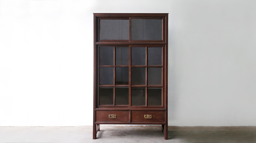 Live:Japanese Glass Cabinet
-